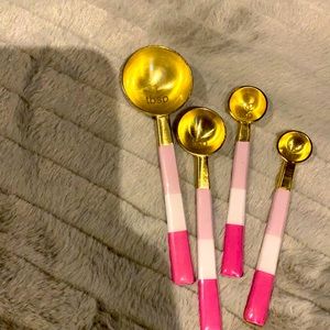 Gold stainless steel measuring spoons